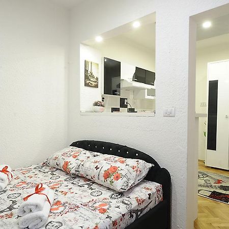 Apartment Rinaldi Белград Екстериор снимка